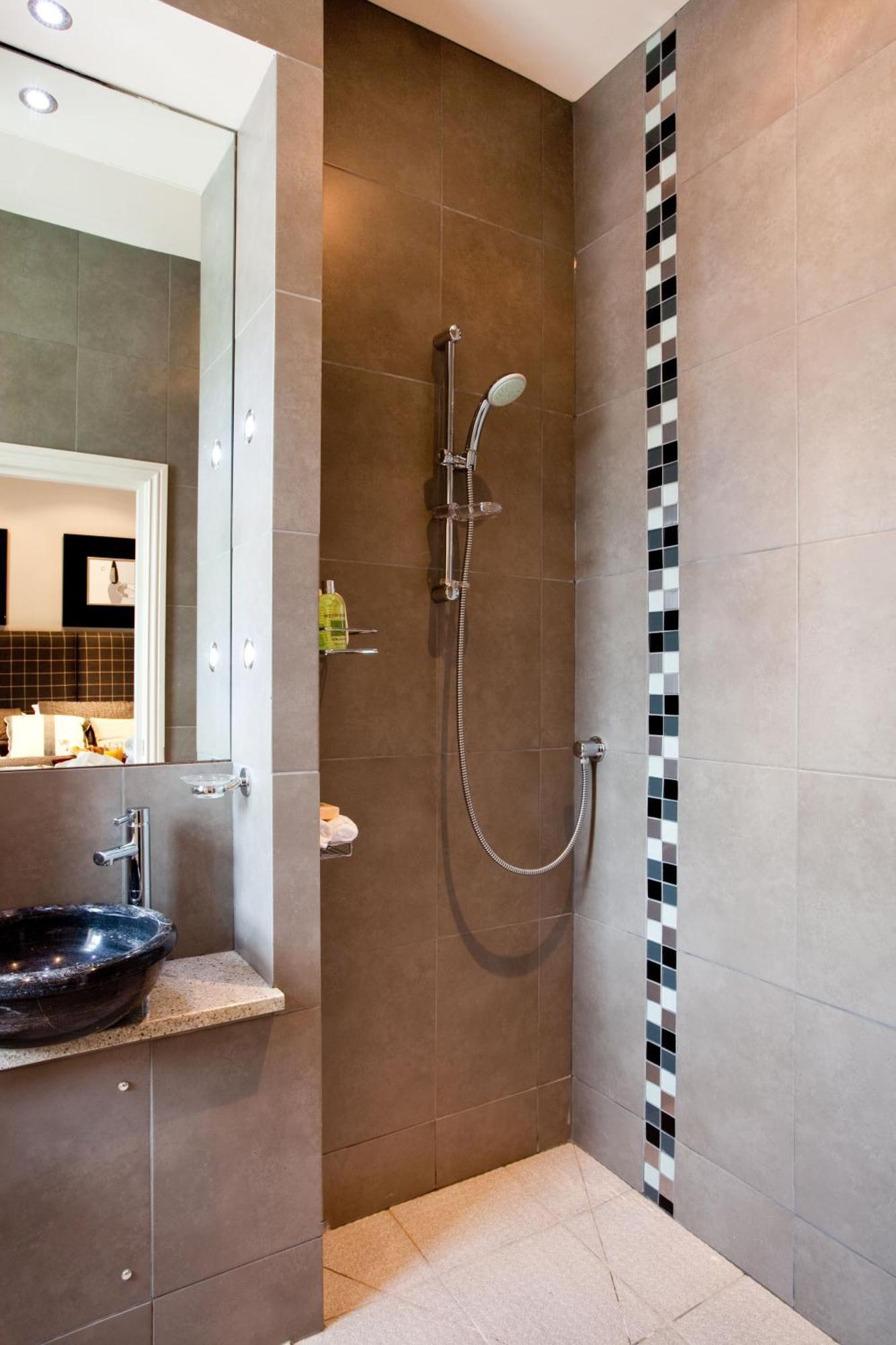 Portland Apartments Челтнъм Екстериор снимка