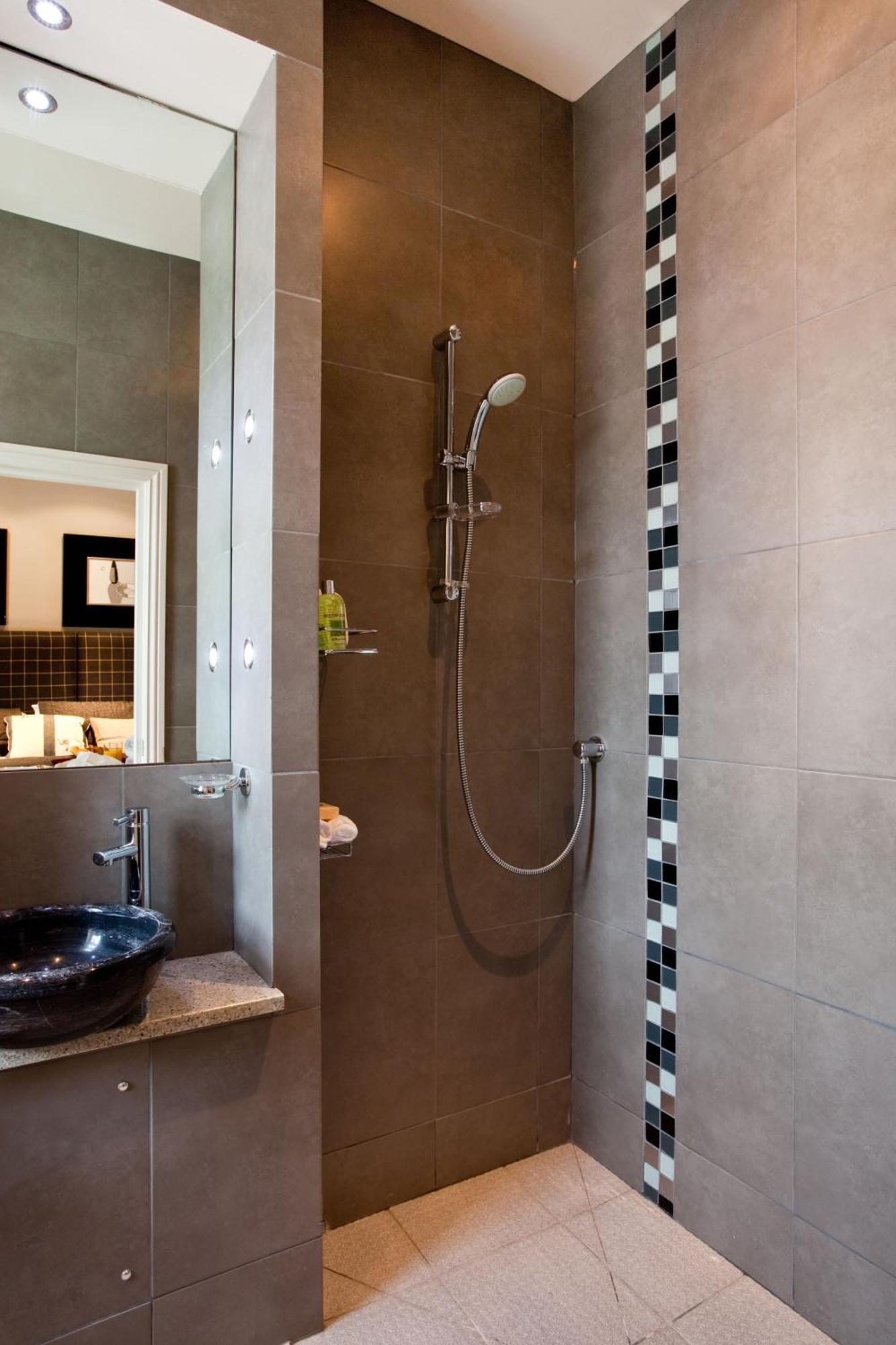 Portland Apartments Челтнъм Екстериор снимка