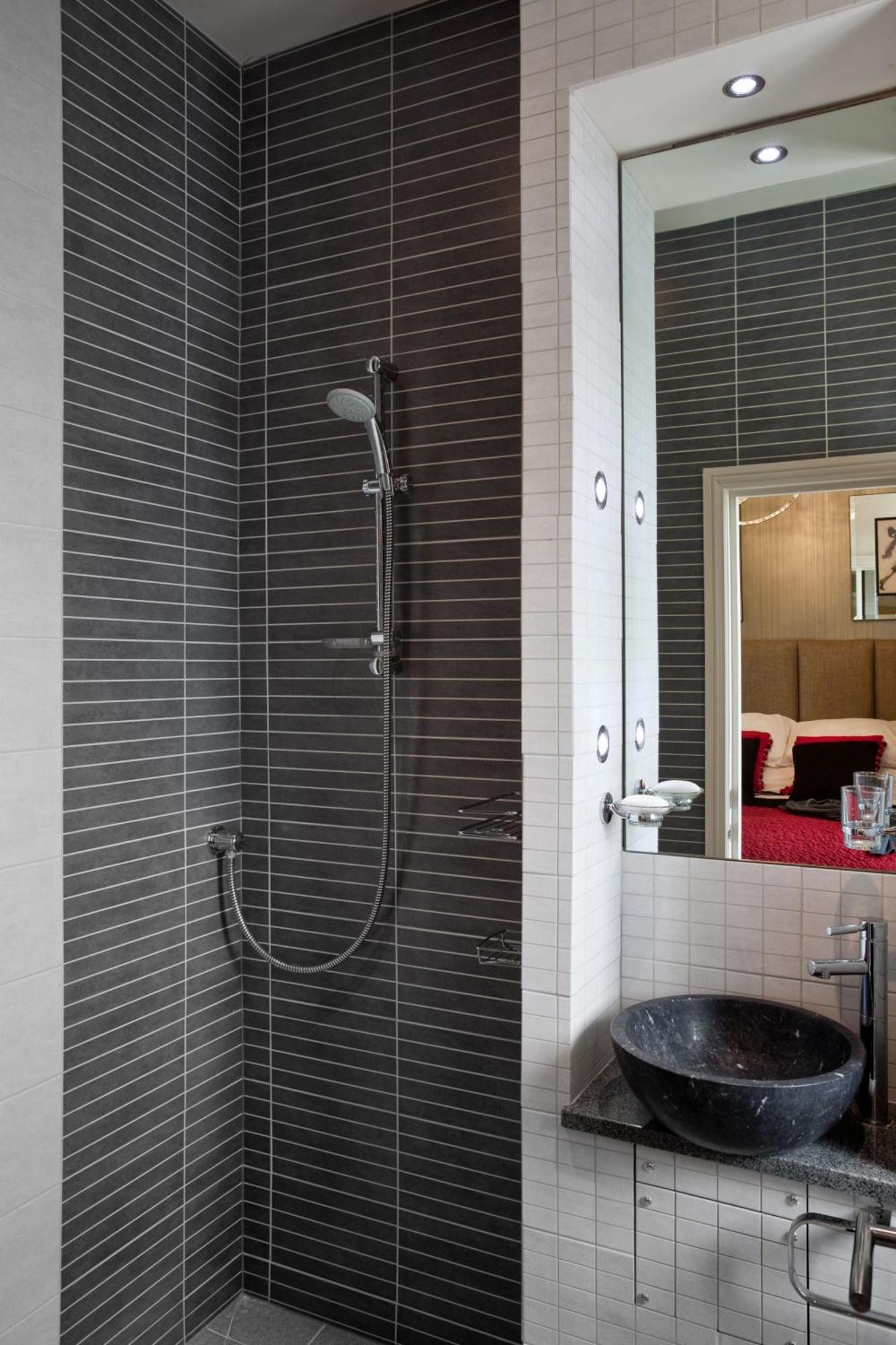 Portland Apartments Челтнъм Екстериор снимка