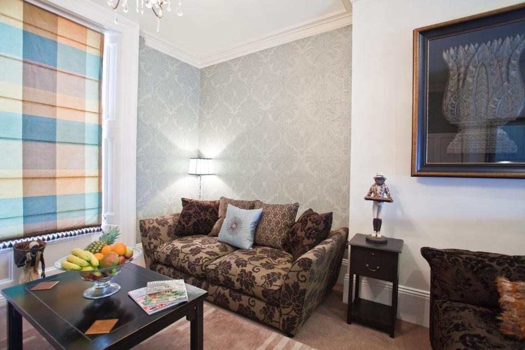 Portland Apartments Челтнъм Стая снимка