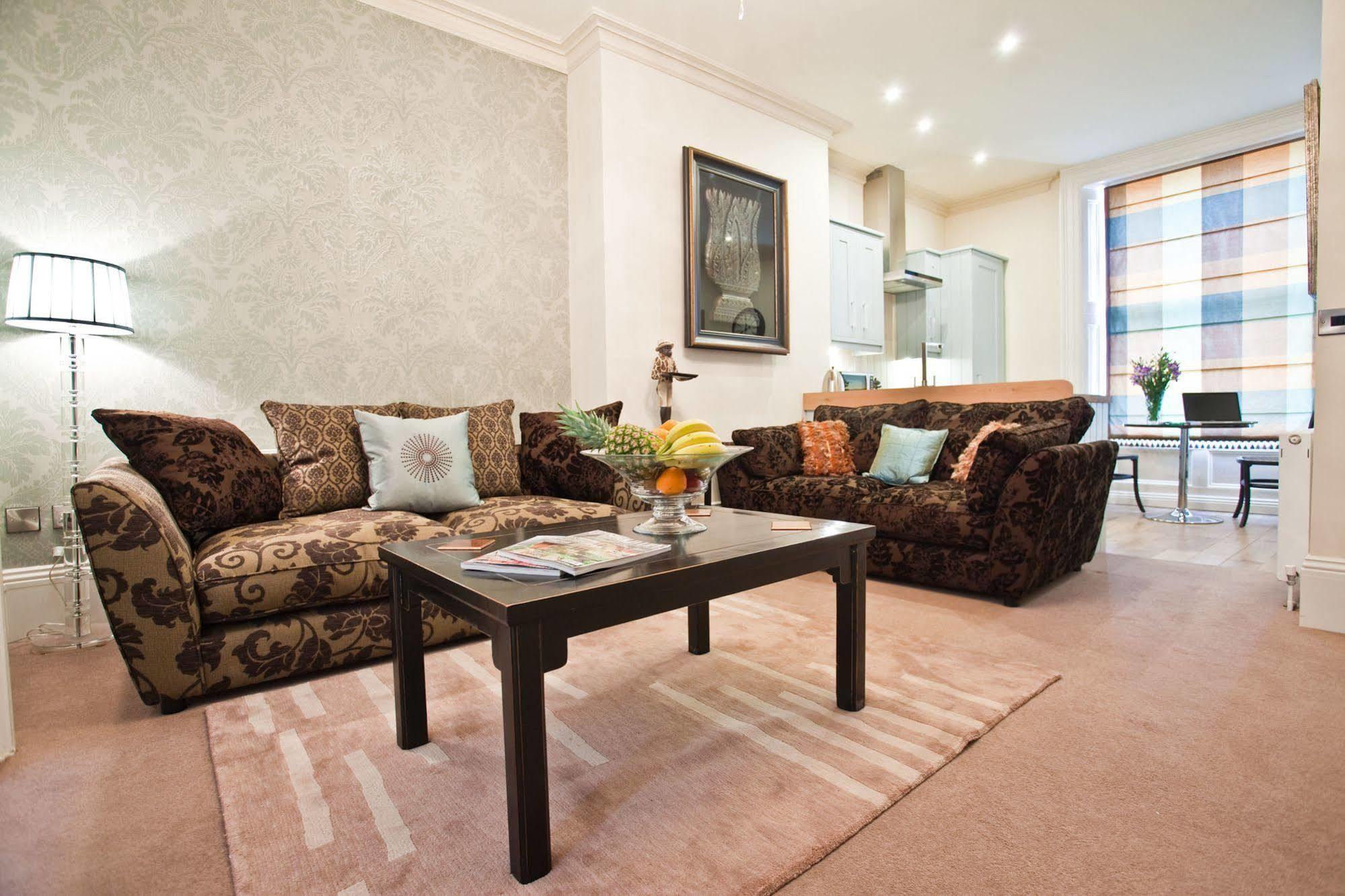 Portland Apartments Челтнъм Екстериор снимка